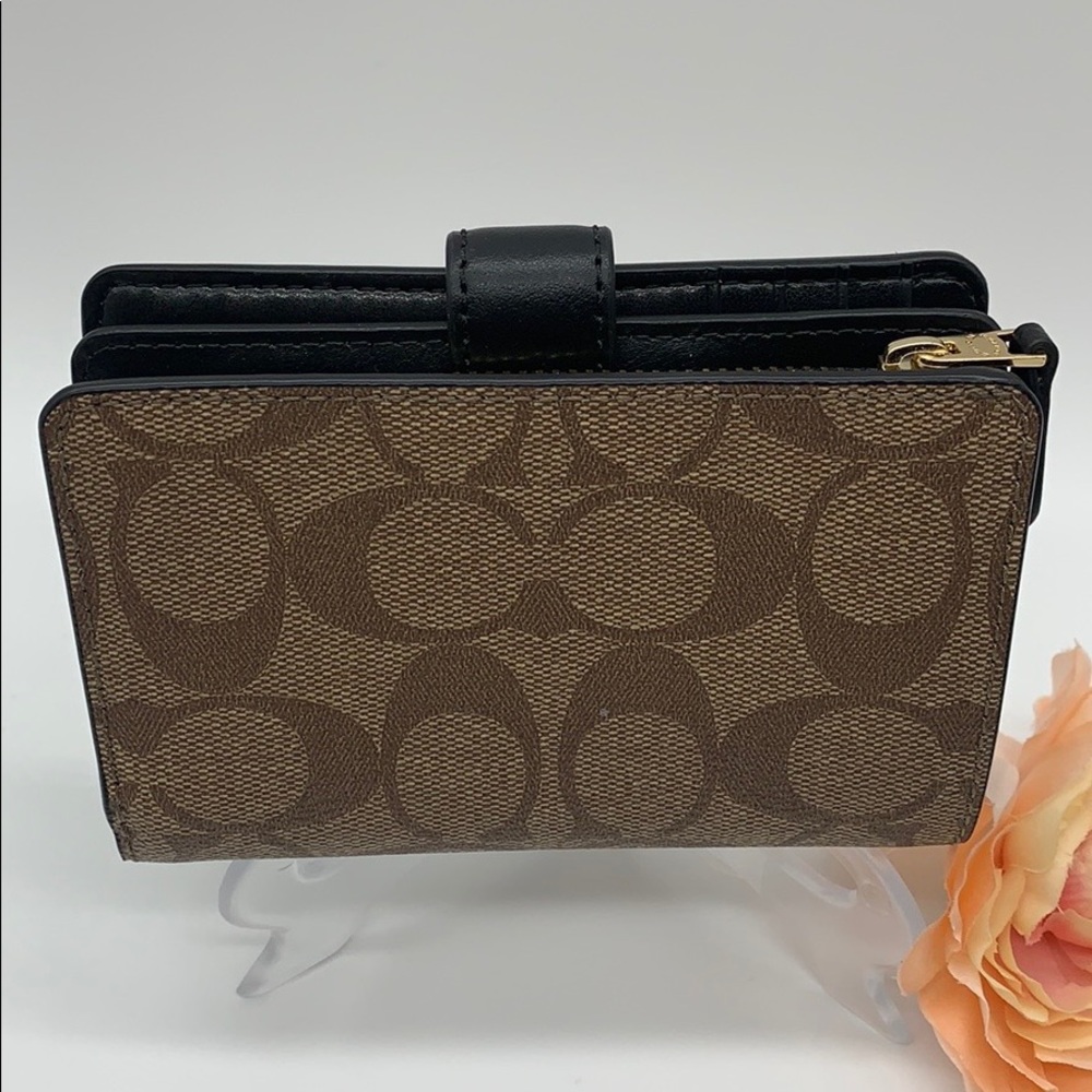 COACH Medium Corner Zip Wallet In Signature Canvas - Picture 5 of 10